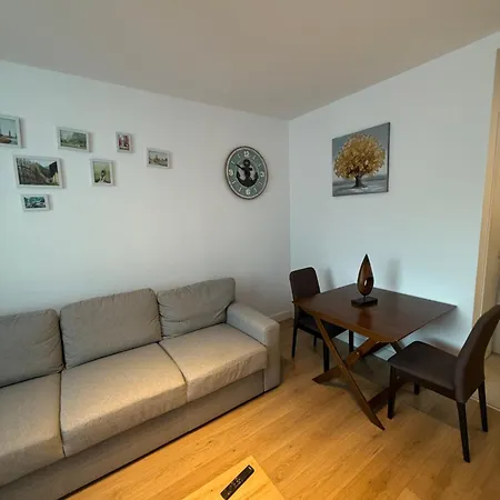 Onix Park Complex Elegant With Parking & Self Check In * Bükreş