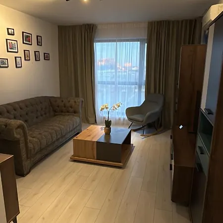 Onix Park Complex Elegant With Parking & Self Check In Bükreş