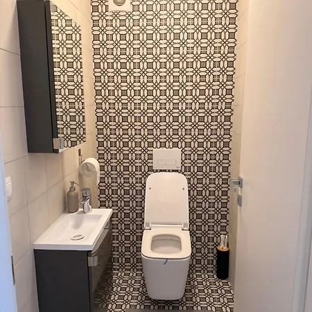 Onix Park Complex Elegant With Parking & Self Check In Apartment