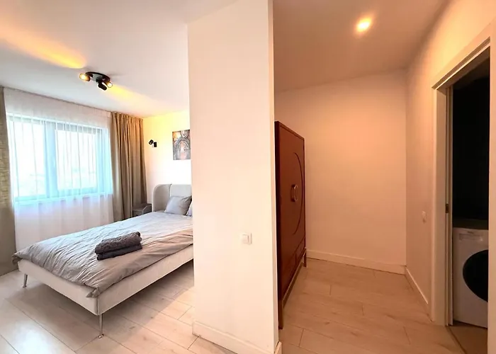 Onix Park Complex Elegant With Parking & Self Check In