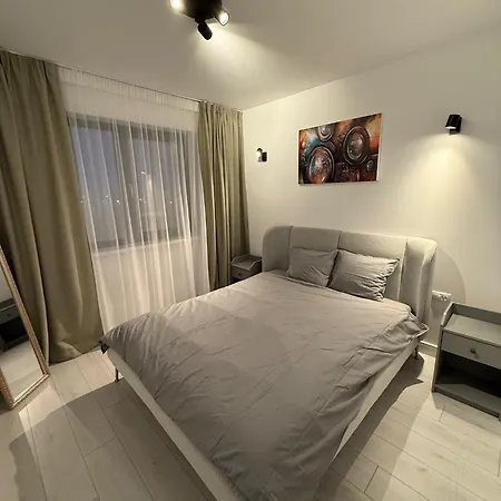 Onix Park Complex Elegant With Parking & Self Check In