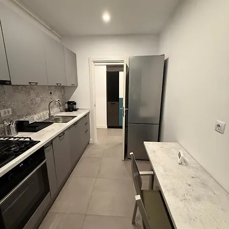 Onix Park Complex Elegant With Parking & Self Check In